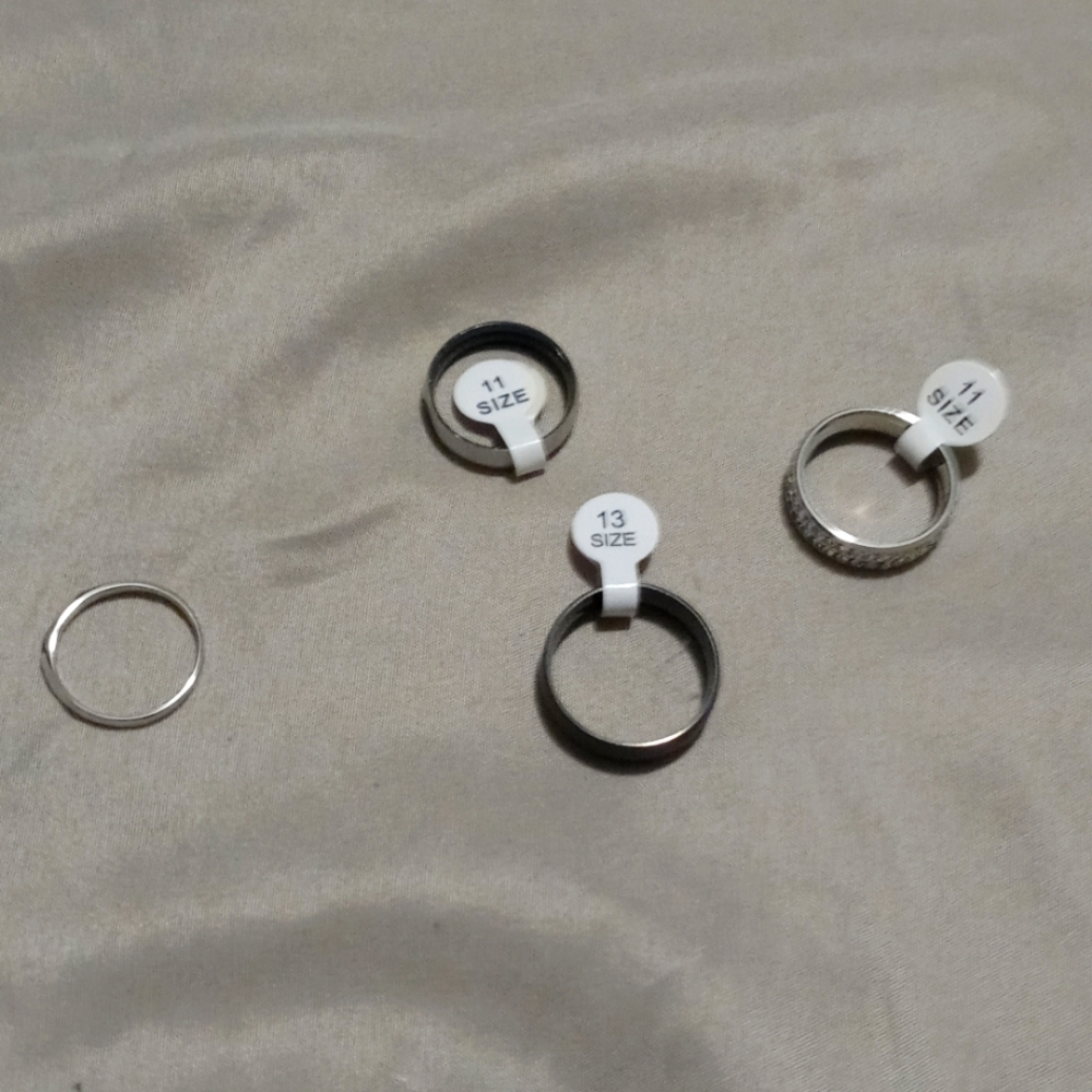 Men's rings different sizes silver, titanium